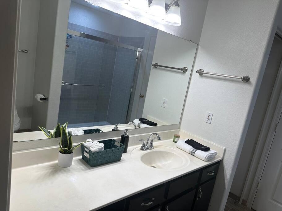 2Br Condo 15 Mins To Downtown Phoenix With Pool & Spa 外观 照片