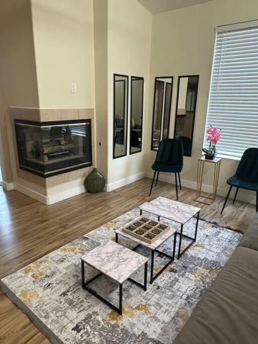2Br Condo 15 Mins To Downtown Phoenix With Pool & Spa 外观 照片